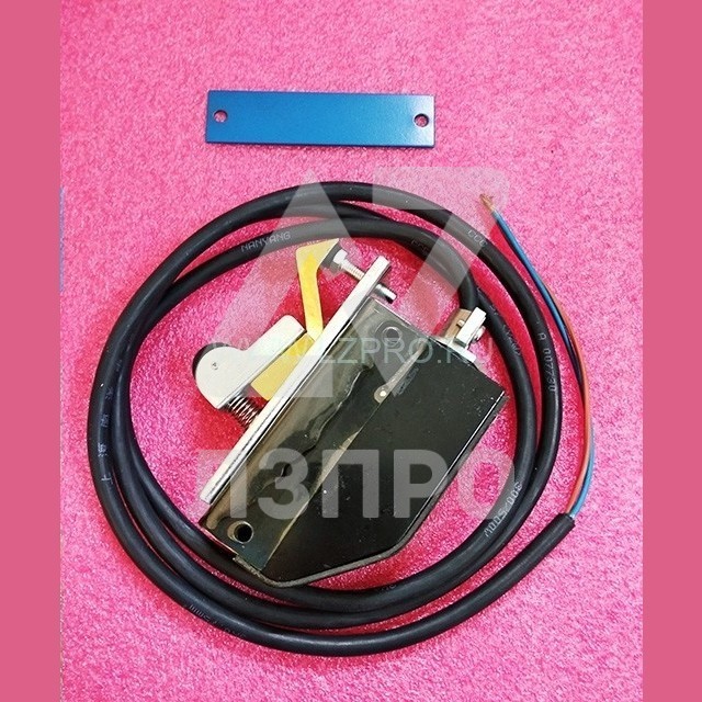 Выключатель DS-120 MKG131-02 XIZI OTIS