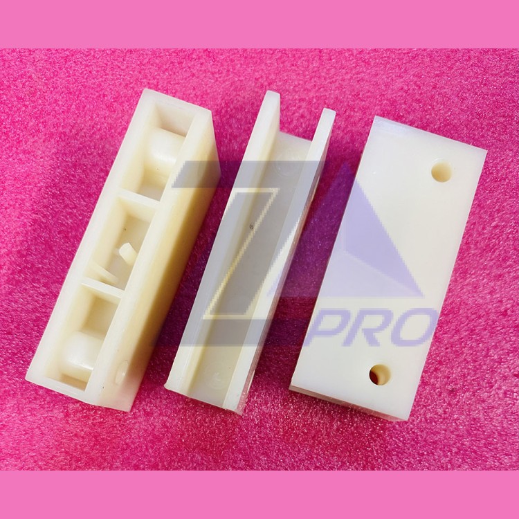 Вкладыш башмака противовеса L-120mm T-16mm XAA24162E4 XIZI OTIS