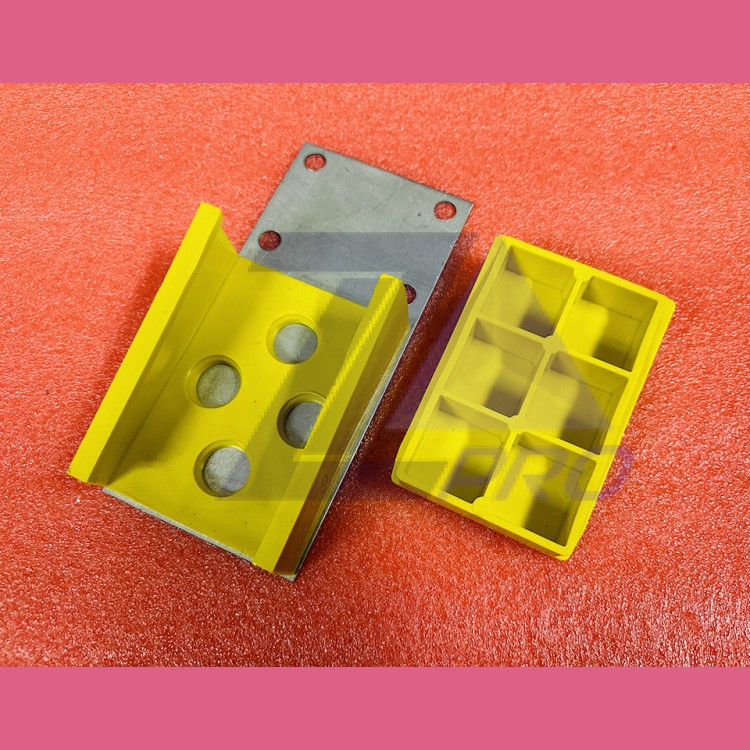 Зажим для плоского лифтового кабеля DOPPLER