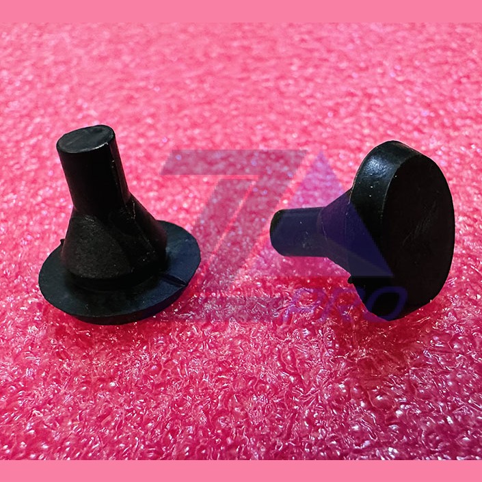 Отбойник (бампер, амортизатор) резиновый створок ДШ 0626.06.02.001 КМЗ