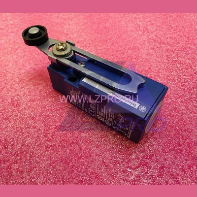 Концевой выключатель с регулируемым рычагом и роликом XCKN2145P20 Schneider E...