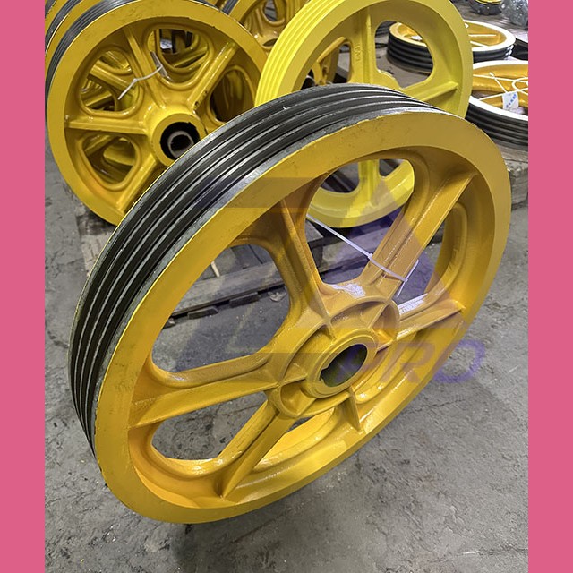 Шкив канатоведущий (Ø 575 мм, канаты 4x10 мм) ZAA260T3 13VTR-CR (140VAT)