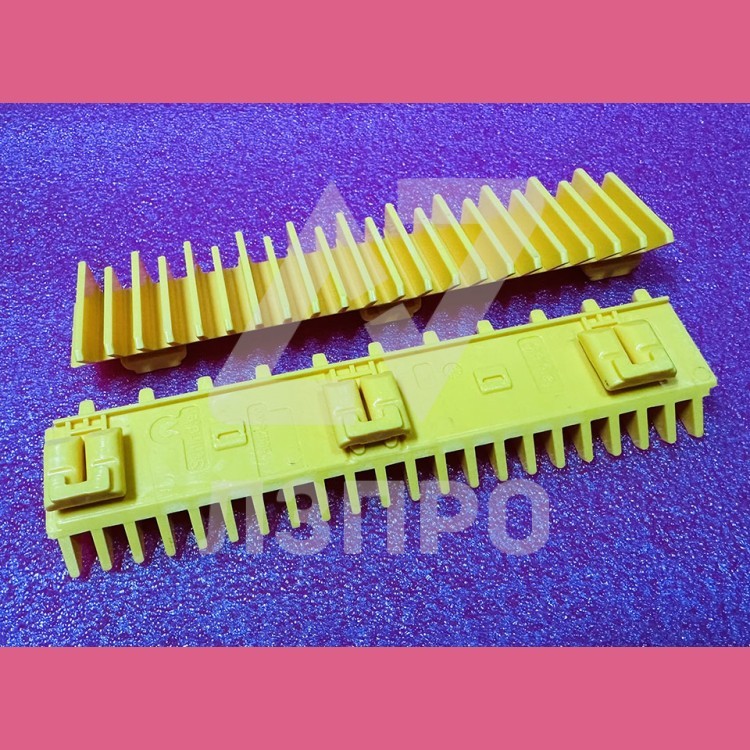 Демаркационная линия ступени L=200mm центральная 50626400 Schindler Latres SJEC