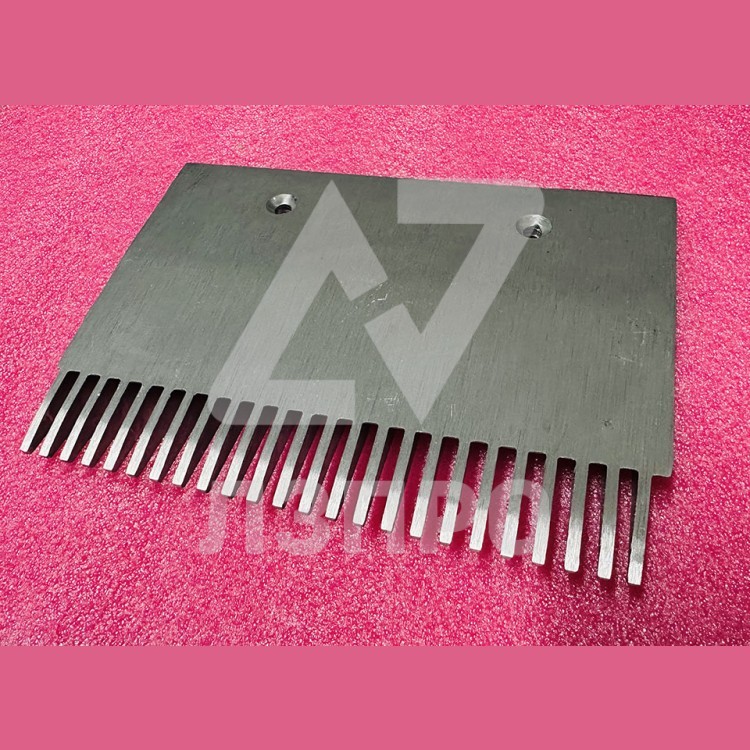 Гребенка левая 24 зуба траволатора 606NCT 206х150мм GAA453BV5 Otis