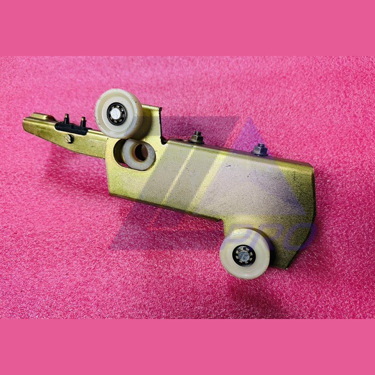 Замок двери шахты в сборе модель 50/11 левое открывание CSP.5000RI000 Fermator